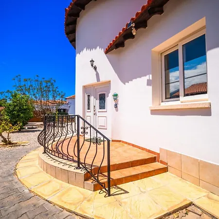 Willa Coulterville Villa, Catalkoy, Northern Cyprus *